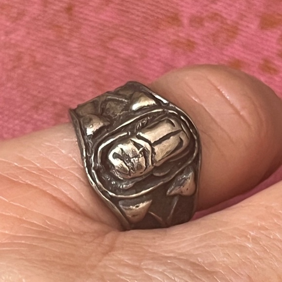 Vintage Inspired Art Nouveau Style Scarab Ring - Picture 6 of 8